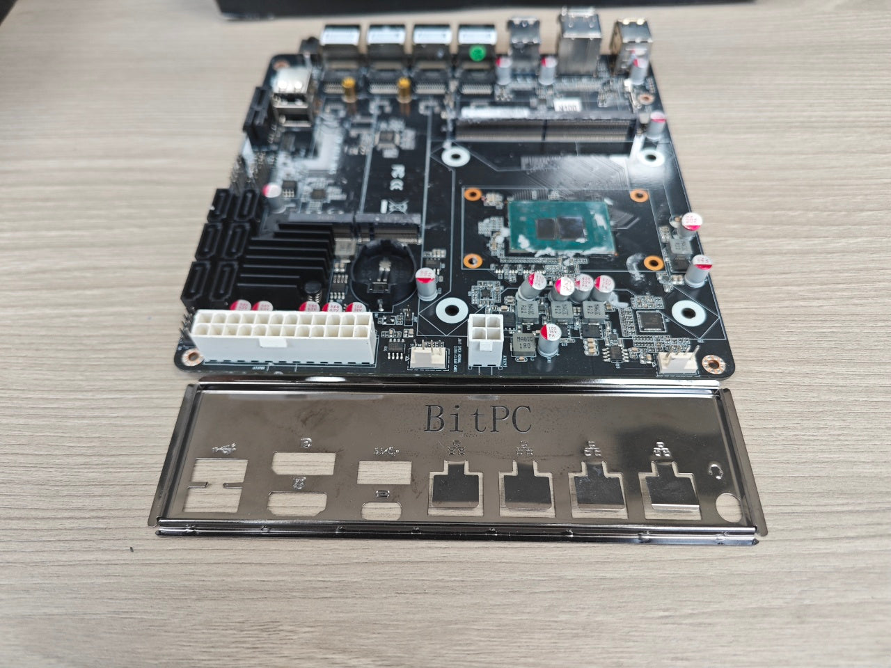 BitPC NAS N100 Nics Industrial Motherboard 4 Cores 4 Threads Processor 4*2.5G i226 Network M.2 Slot 6*SATA DP HD Low Power
